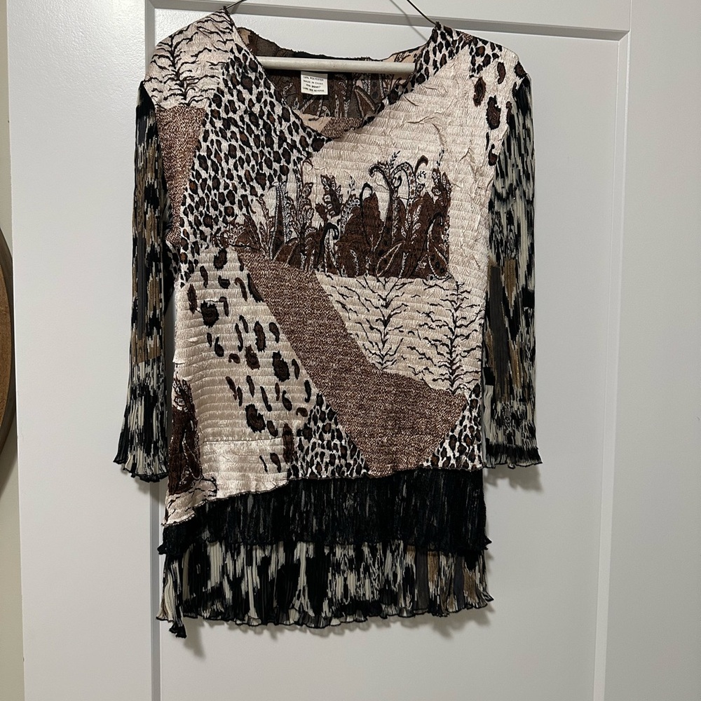 Bala Black and White Asymmetrical Ruffled 3/4 Sleeve Blouse